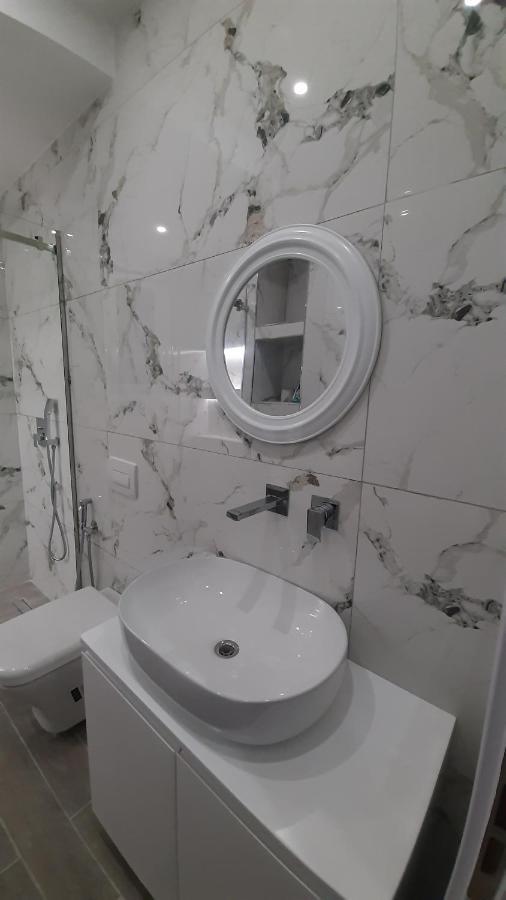 Sea & Sun Apartment Vlorë Eksteriør billede