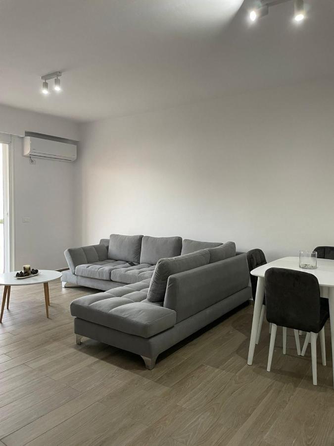 Sea & Sun Apartment Vlorë Eksteriør billede